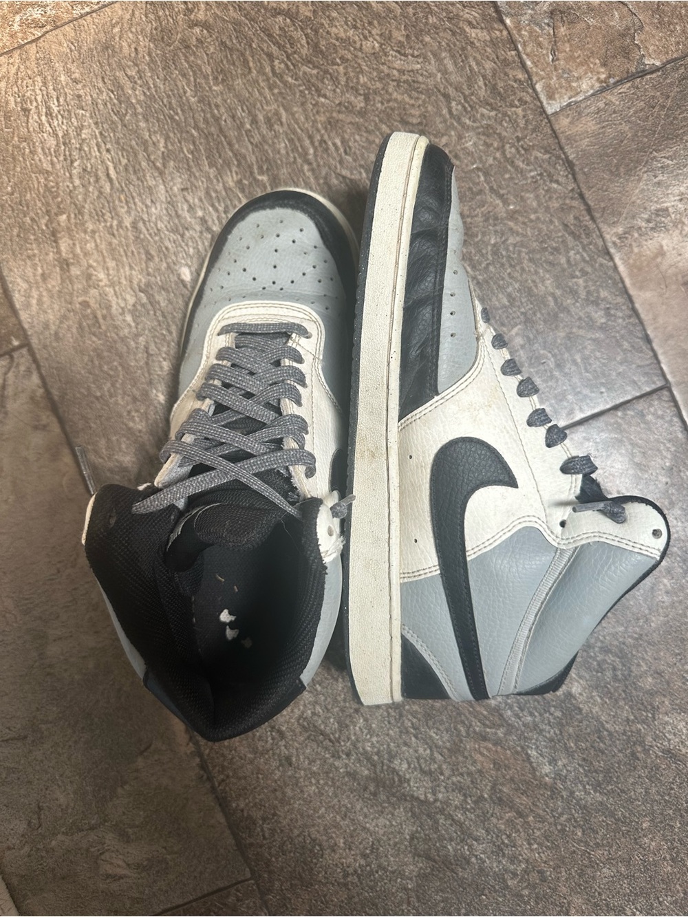 Nike Men's High-Top Sneakers in Light Gray, White & Black